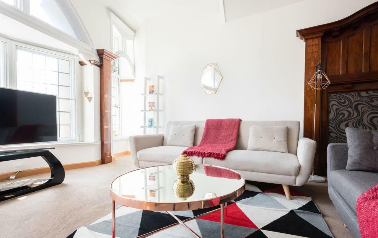 The College Green Loft - Historic Light-Flooded 3Bdr Home 布里斯托 外观 照片