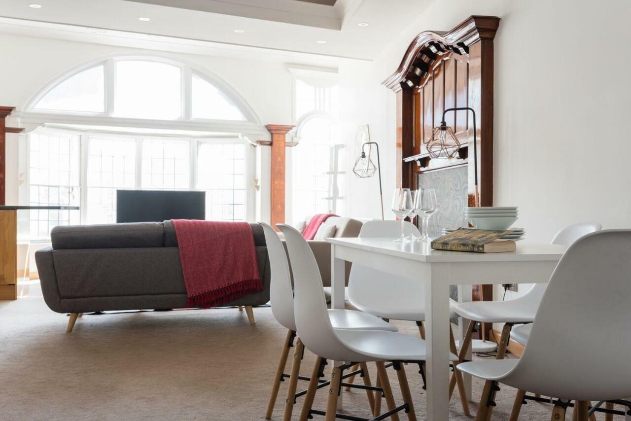The College Green Loft - Historic Light-Flooded 3Bdr Home 布里斯托 外观 照片